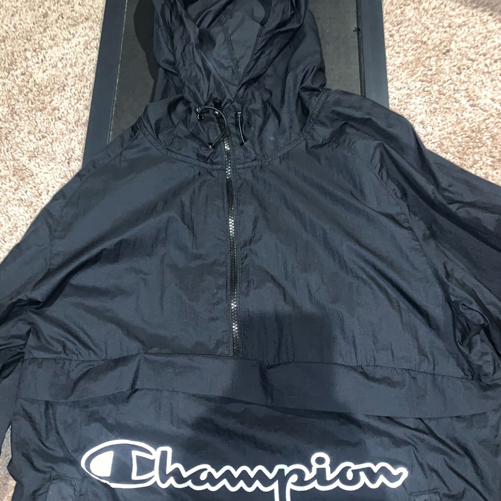 Champion wind breaker